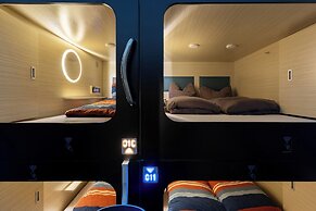 Mue Cubes - Capsule Hotel