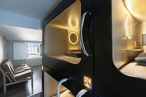 Mue Cubes - Capsule Hotel