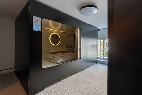 Mue Cubes - Capsule Hotel