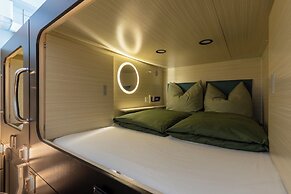 Mue Cubes - Capsule Hotel