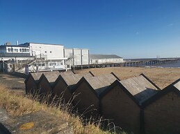 Ocean View Luxury top Floor Harbourside Apartment