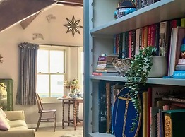 Ocean View Luxury top Floor Harbourside Apartment