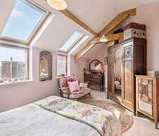 Ocean View Luxury top Floor Harbourside Apartment