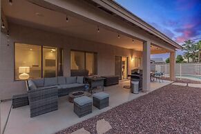 Spacious Oasis Spring Training Pool Tennis