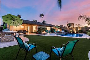 Palm Tree Paradise Heated spa Pool Firepit