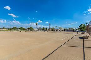 Palm Tree Paradise Heated spa Pool Firepit