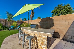 Palm Tree Paradise Heated spa Pool Firepit