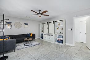 Palm Tree Paradise Heated spa Pool Firepit