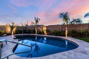 Palm Tree Paradise Heated spa Pool Firepit