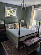 Rose & Thistle Bed & Breakfast