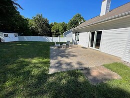 Relaxing Ranch With 1 King and 2 Queens Fast Wifi