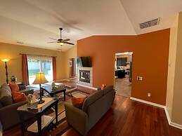 Relaxing Ranch With 1 King and 2 Queens Fast Wifi