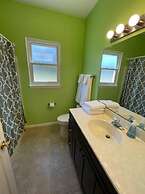 Relaxing Ranch With 1 King and 2 Queens Fast Wifi