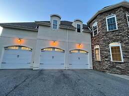 Pike Creek Palace 6 Bedrooms With 5 King Beds