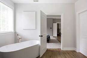 Pike Creek Palace 6 Bedrooms With 5 King Beds