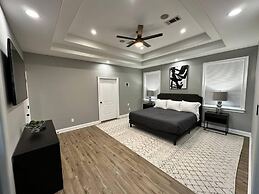 Pike Creek Palace 6 Bedrooms With 5 King Beds