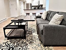 Boardwalk- Large Modern Unit With King bed Fast Wifi Free Coffee and E