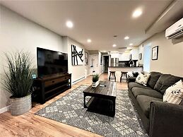 Boardwalk- Large Modern Unit With King bed Fast Wifi Free Coffee and E