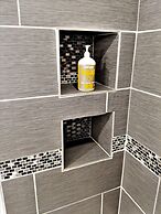 Boardwalk- Large Modern Unit With King bed Fast Wifi Free Coffee and E