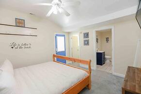 Bay Oak Beach Cottage