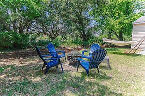 Bay Oak Beach Cottage