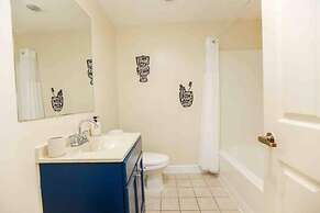 Bay Oak Beach Cottage