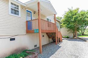 Bay Oak Beach Cottage