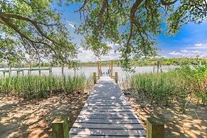 Bay Oak Beach Cottage