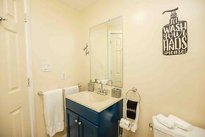 Bay Oak Beach Cottage