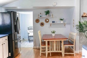 Bay Oak Beach Cottage