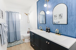 Bayside Bliss in the Heart of East Ocean View