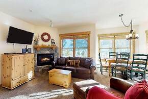 Tenderfoot Lodge 2 Bedroom at the Mountain House Base