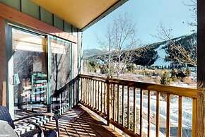 Tenderfoot Lodge 2 Bedroom at the Mountain House Base