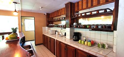 Hotel Tajalin Downtown Montezuma