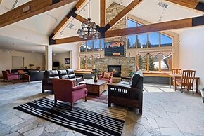 4 Bedroom Condo at Gateway Lodge Near Mountain House Base