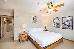 4 Bedroom Condo at Gateway Lodge Near Mountain House Base