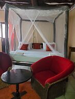 4 bedroom villa with a kitchen