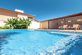 2 suítes térreo - próximo da piscina