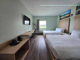 Royal Inn & Suites