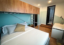 Marietta - House of Social Travellers