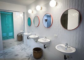 Marietta - House of Social Travellers