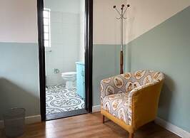 Marietta - House of Social Travellers