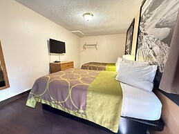 Hardin Lodge By Capital O Little Bighorn Battlefield I-90