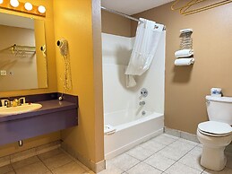 Hardin Lodge By Capital O Little Bighorn Battlefield I-90