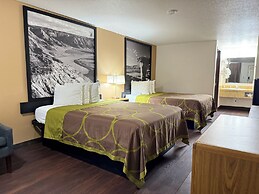 Hardin Lodge By Capital O Little Bighorn Battlefield I-90