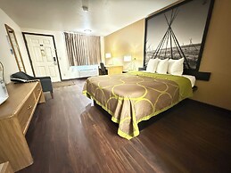 Hardin Lodge By Capital O Little Bighorn Battlefield I-90