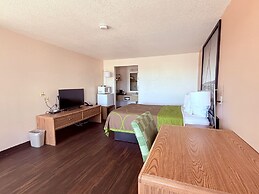 Hardin Lodge By Capital O Little Bighorn Battlefield I-90