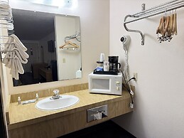 Hardin Lodge By Capital O Little Bighorn Battlefield I-90