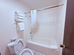 Hardin Lodge By Capital O Little Bighorn Battlefield I-90