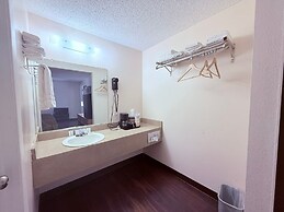 Hardin Lodge By Capital O Little Bighorn Battlefield I-90